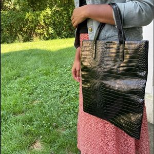 Black Forever 21 Tote